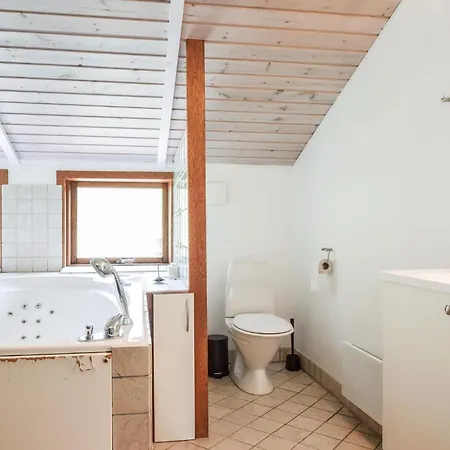 Holiday home 4 Bedroom Awesome In Tranekaer